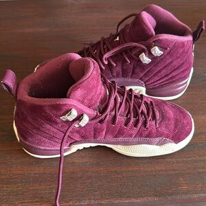 Jordan 12 Retro Bordeaux